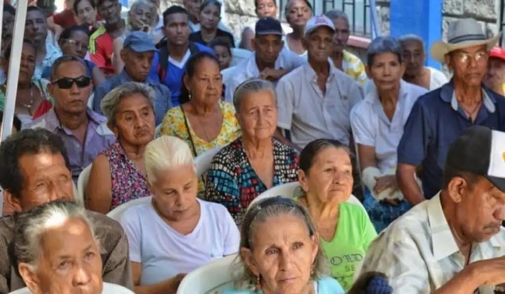 Uno de cada 10 adultos mayores pone en marcha sus iniciativas de emprendimiento en Colombia Uno de cada 10 adultos mayores pone en marcha sus iniciativas de emprendimiento en Colombia