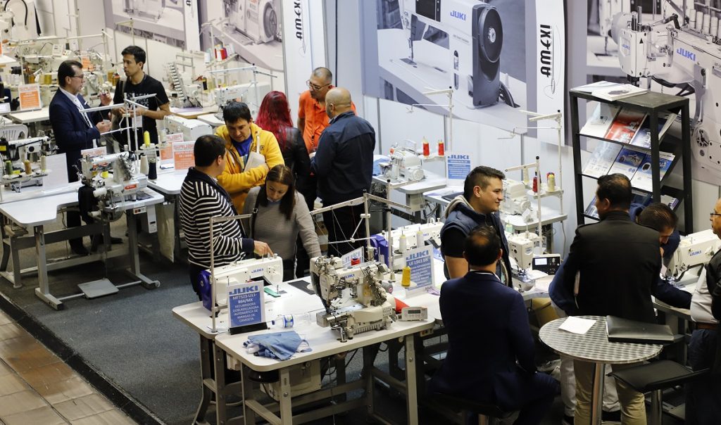 Empresarios del sector confección se dan cita en Createx para hacer negocios