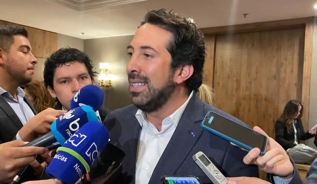 Gobierno Petro buscará extender Ingreso Solidario; trabaja en plan contra el hambre Diego Guevara, viceministro de Hacienda reveló fecha de primer debate de presupuesto general de la nación.