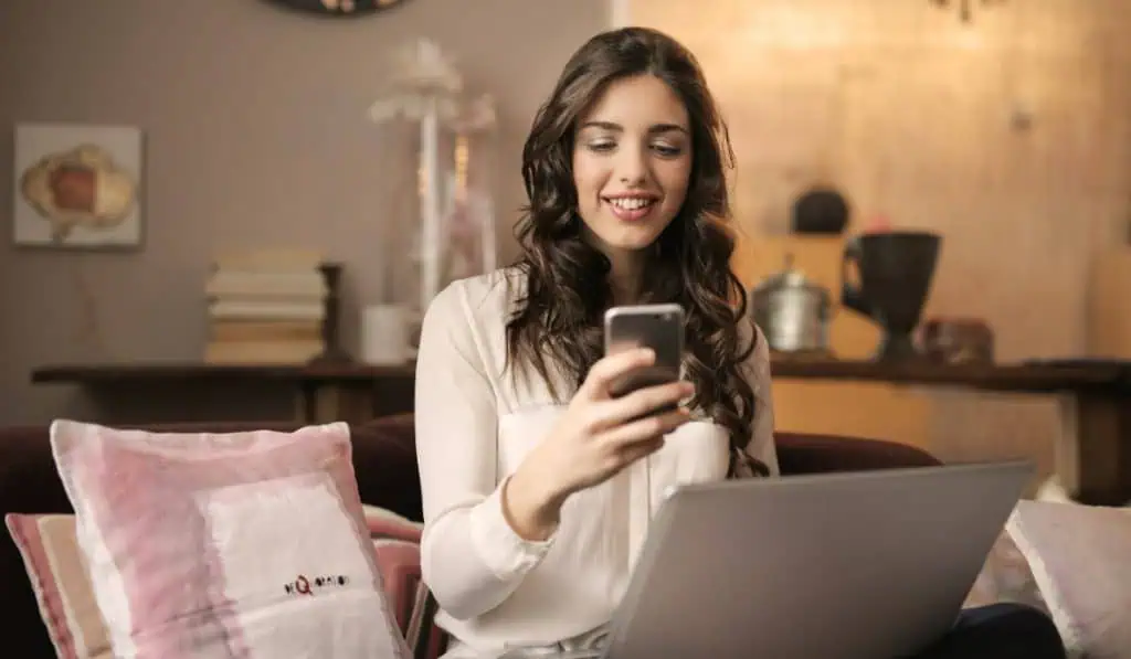 Aumente sus ventas en Black Friday con esta estrategia de marketing digital El ecommerce aumentó en Colombia desde la pandemia en 2020.