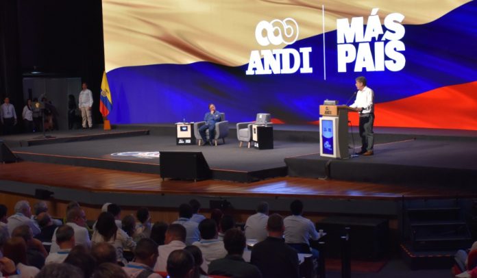 Empresarios y Gustavo Petro