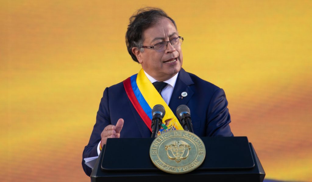 Así le fue a Petro en su primera encuesta de aprobación ciudadana en Colombia