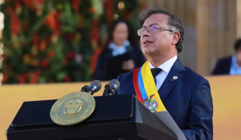 Lista completa de bebidas y ultraprocesados que pagarían impuestos en Colombia Lista completa de bebidas y ultraprocesados que pagarían impuestos en Colombia