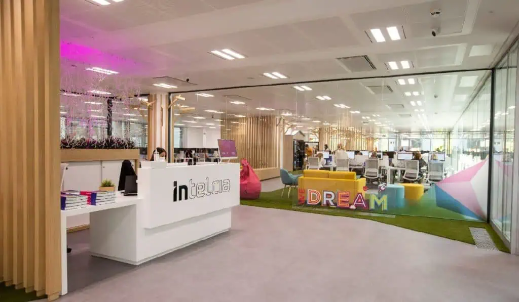 TrabajoSíHay: Intelcia abre 600 vacantes bilingües para jóvenes en Bogotá y Medellín TrabajoSíHay: Intelcia abre 600 vacantes bilingües para jóvenes en Bogotá y Medellín