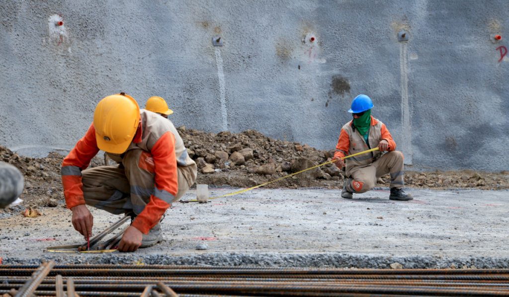 Obreros trabajando