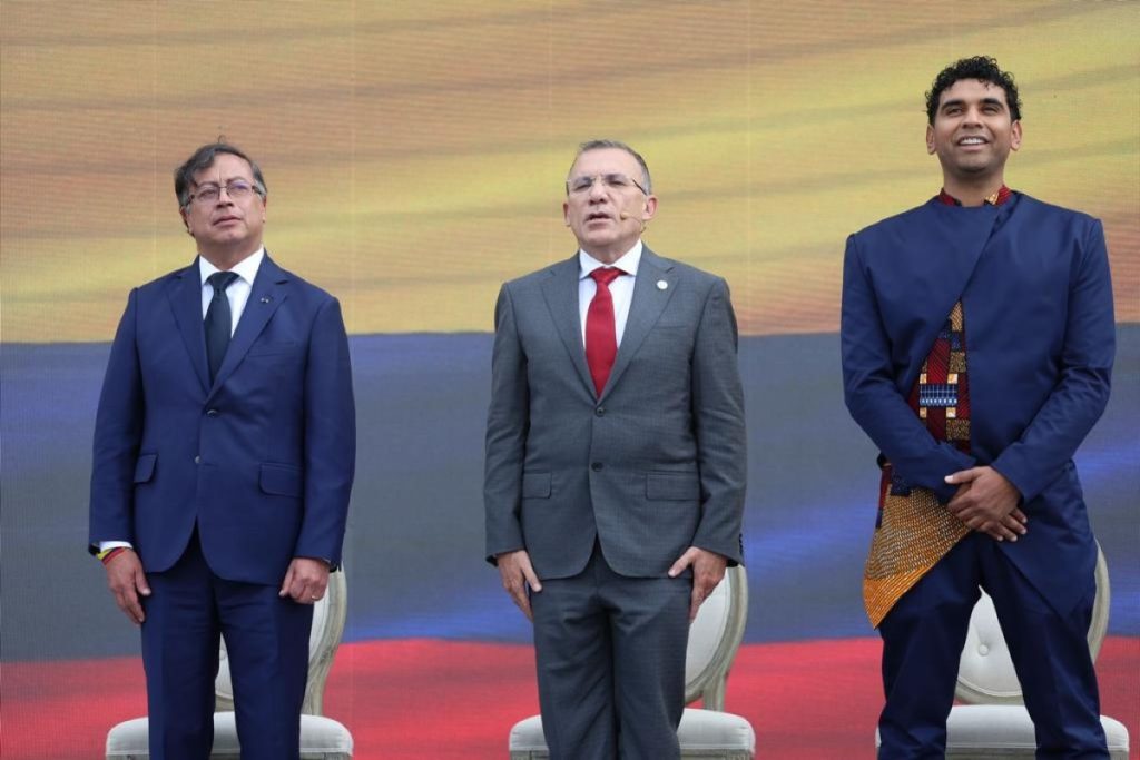 Posesión Presidencial: Roy Barreras propone negociar con el ELN y moneda única latinoamericana
