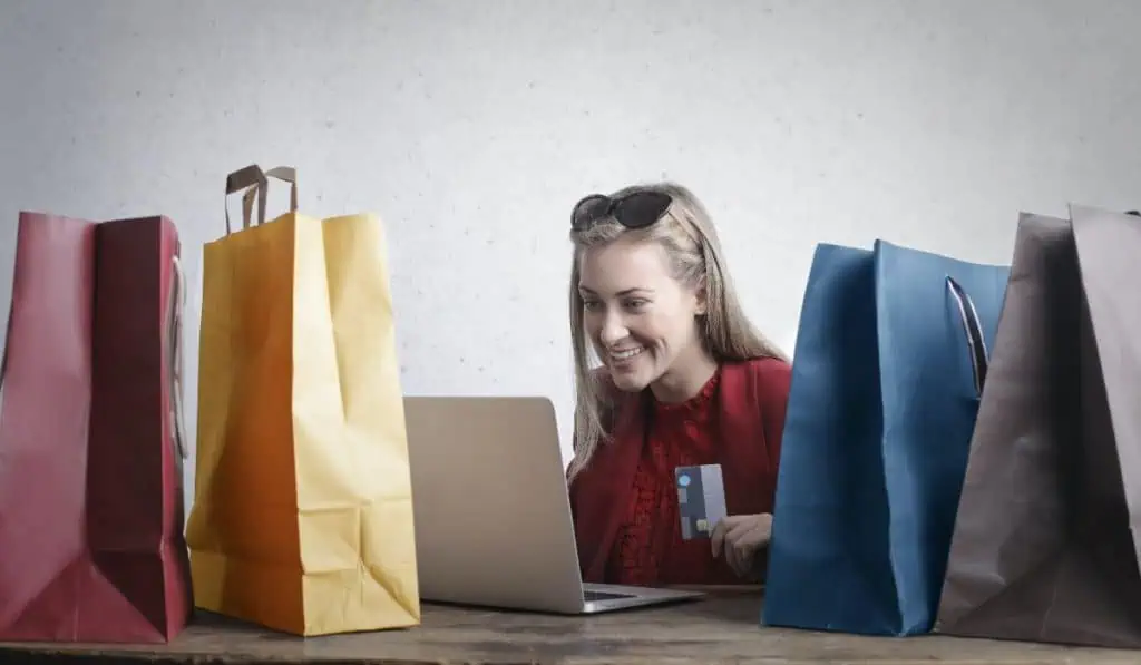 Consejos de ahorro para el segundo Black Friday en Colombia de 2022 Estas son las compras que nunca debería hacer a cuotas, según expertos financieros
