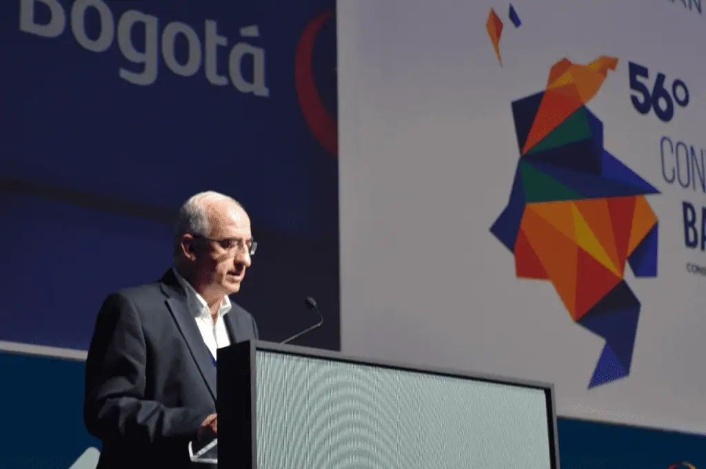 Gerente Banrep aclara qué puede abrir la puerta a emisión de moneda digital en Colombia Gerente Banrep aclara qué puede abrir la puerta a emisión de moneda digital en Colombia