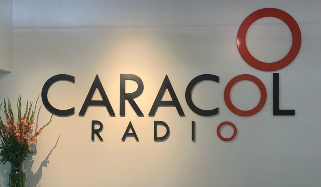 Logo de Caracol Radio