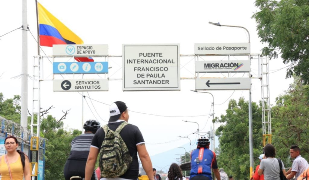 Casi 40 % de venezolanos que migraron viven en Colombia: ¿qué pasará tras la caída de Maduro y la llegada de EE. UU.? Casi 40 % de venezolanos que migraron viven en Colombia: ¿qué pasará tras la caída de Maduro y la llegada de EE. UU.?