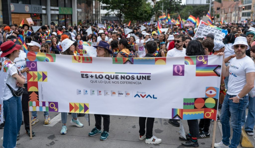 Los logros que posicionan a Grupo Aval como un conglomerado comprometido con temas ambientales y sociales en Colombia