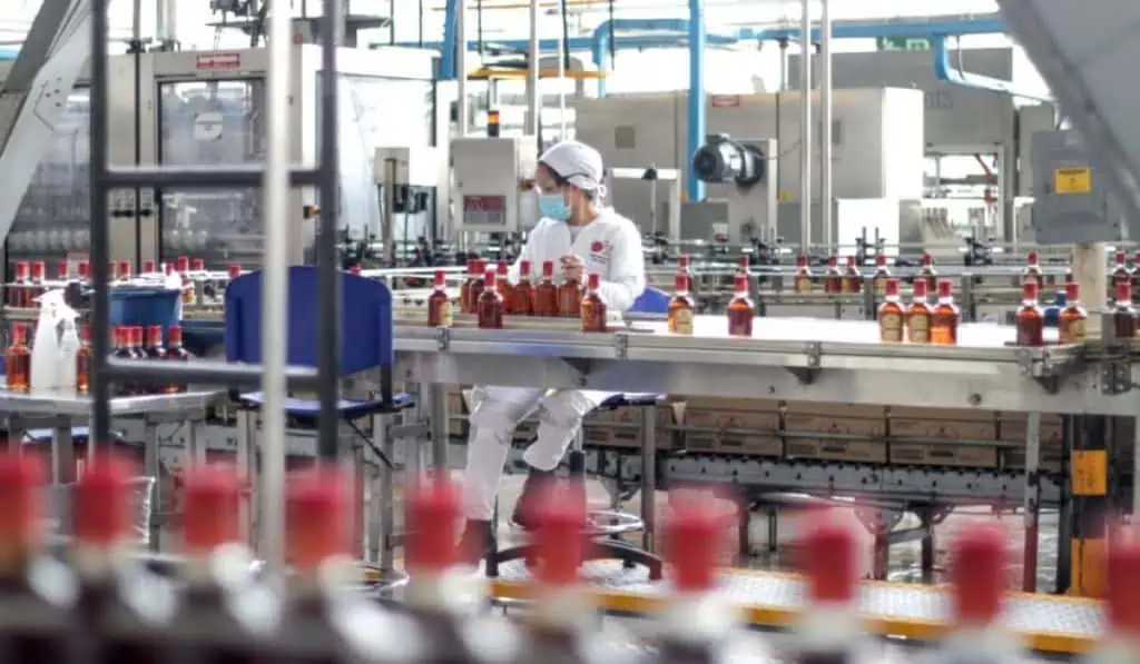 Alertan por eventual aumento del contrabando de licor en Colombia si aprueban importante propuesta de ley licor en Colombia