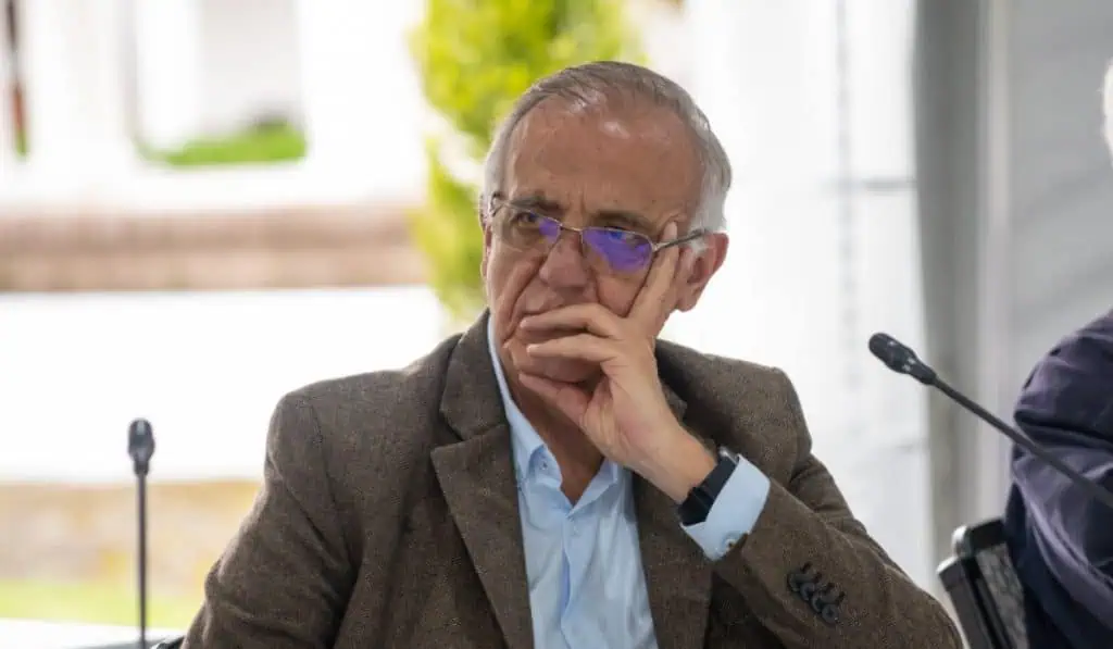 ¿Por qué se enfrentan actualmente Colombia y Guatemala? Ministro de defensa de Colombia