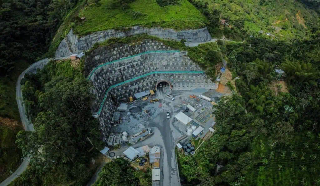 Gobernador Rendón le pide a Petro que le ceda a Antioquia las megaobras viales Túnel del Toyo