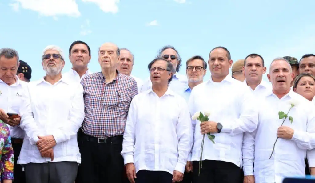 ¡Es oficial! Se abre la frontera entre Colombia y Venezuela ¡Es oficial! Se abre la frontera entre Colombia y Venezuela