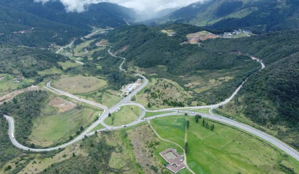 Bancolombia: Déficit fiscal podría limitar la capacidad del Gobierno de cumplir con las vigencias futuras Inversión en infraestructura