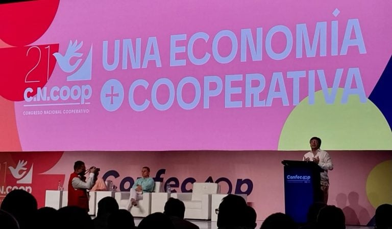 Gobierno Petro expide decreto que moderniza la regulación de las cooperativas regulación de las cooperativas