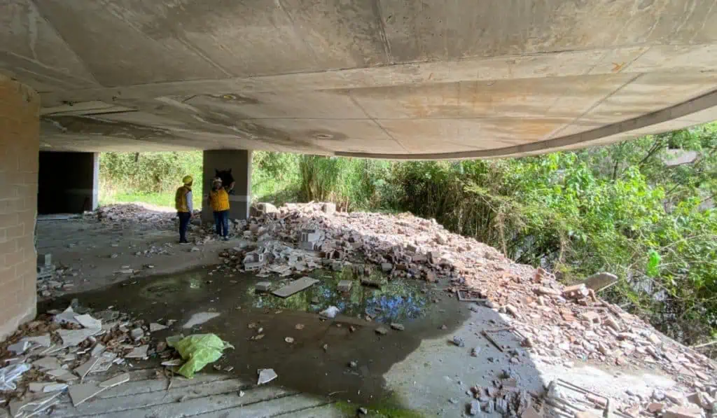 Alcaldía de Medellín monitorea diez edificios con problemas estructurales en la ciudad Alcaldía de Medellín monitorea diez edificios con problemas estructurales en la ciudad