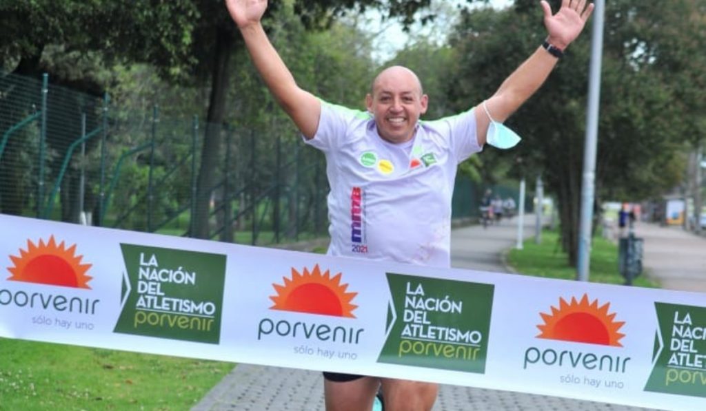 Media maratón de Bogotá: done árboles mientras corre