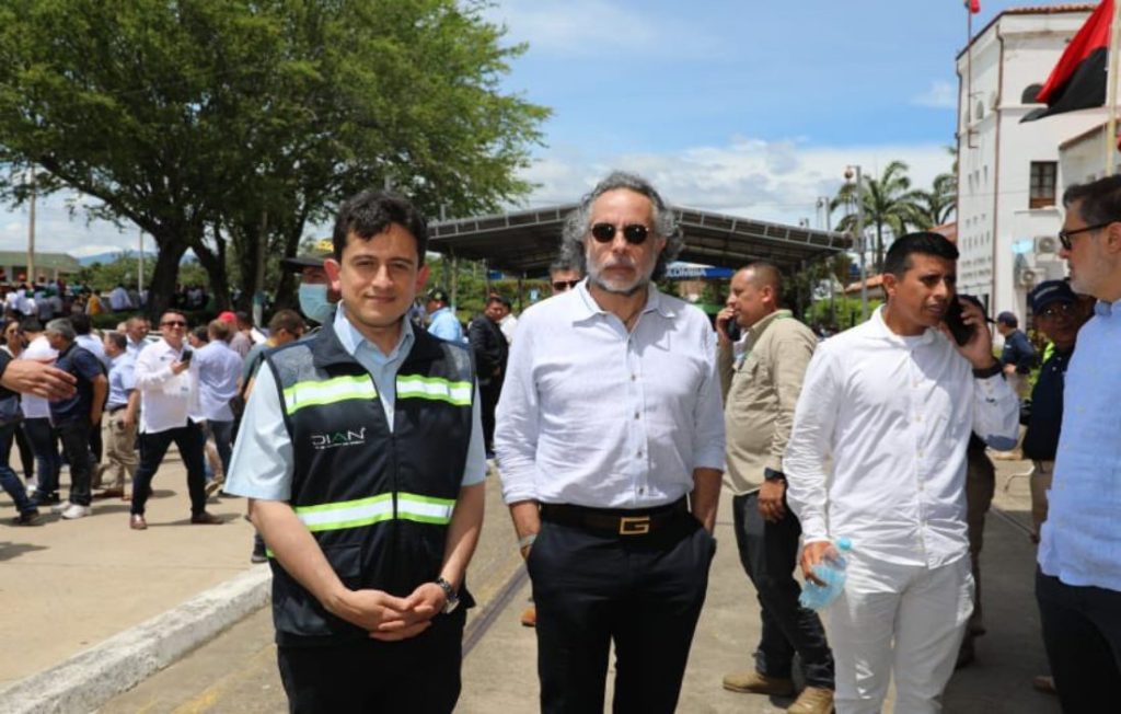¿Cuál es el plan aduanero de Colombia tras reapertura de frontera con Venezuela?