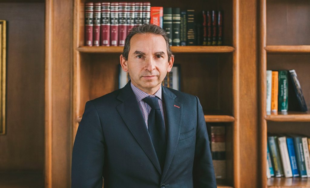 Andrés Valencia renuncia a la presidencia de Fogafín en Colombia; hay encargada