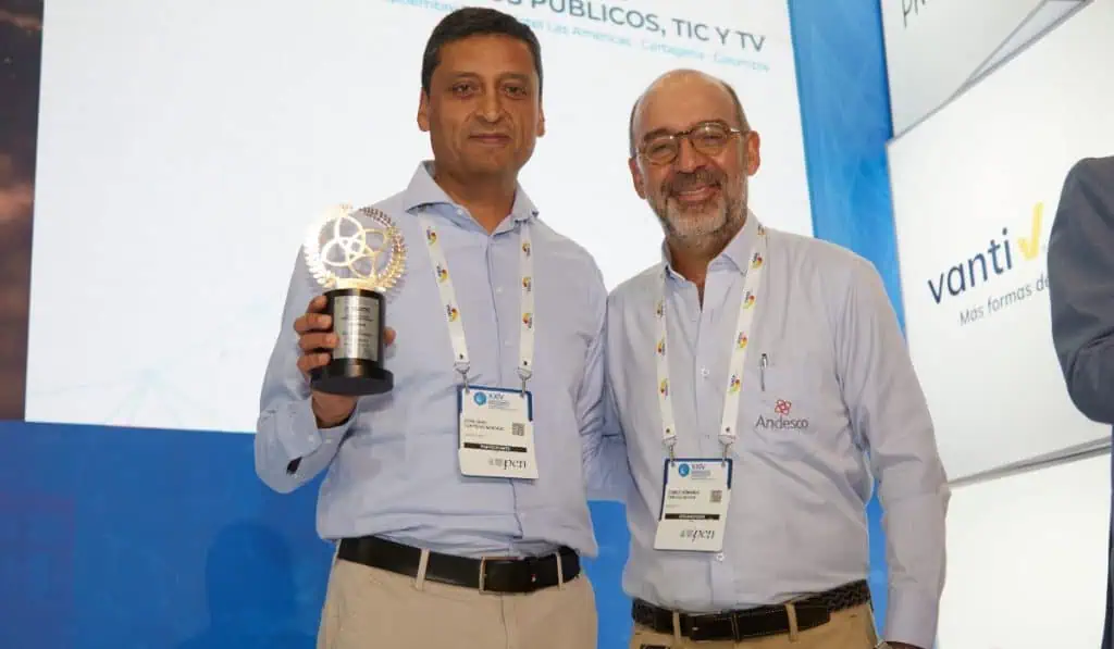 Vanti ganó Premio Andesco a la Sostenibilidad 2022 con proyecto de transporte de carga a gas natural Vanti ganó Premio Andesco a la Sostenibilidad 2022 con proyecto de transporte de carga a gas natural
