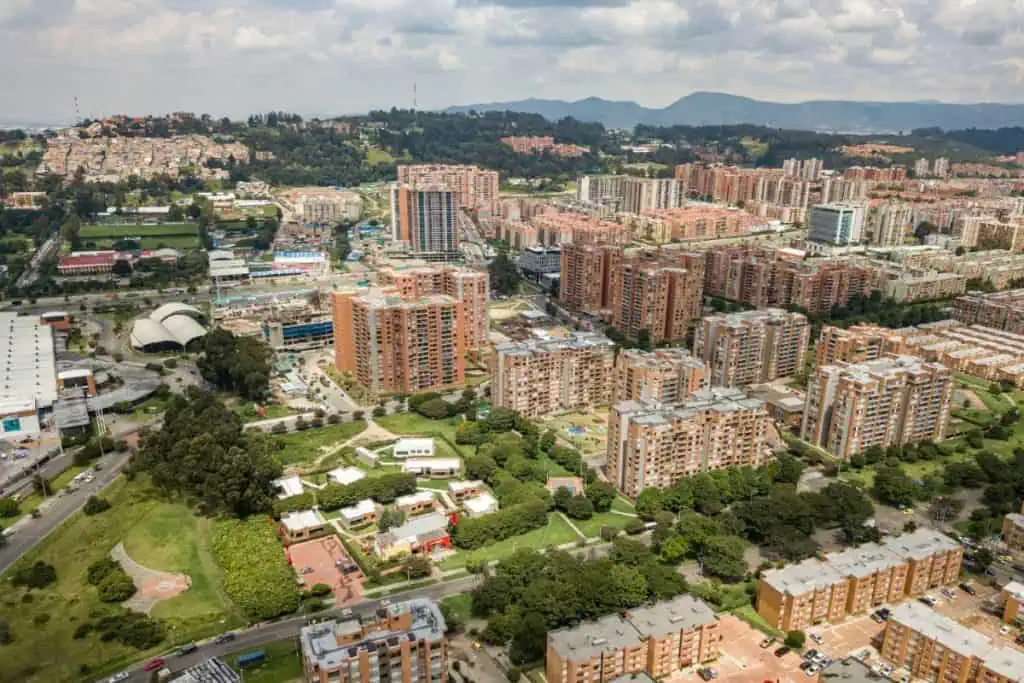 Destine la prima para compra de vivienda en Colombia: expertos entregan recomendaciones Hasta el 20 de diciembre se realizará la Feria Inmobiliaria y de Crédito, organizada por Compensar en Bogotá.