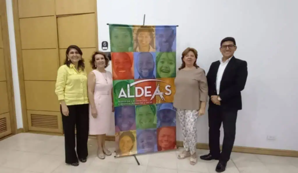Aldeas: una alianza para beneficiar a 5.000 familias vulnerables en el Valle del Cauca Aldeas: una alianza para beneficiar a 5.000 familias vulnerables en el Valle del Cauca