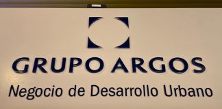 Grupo Argos lanza dos anuncios sobre recompra de acciones de Bolsa de Colombia.