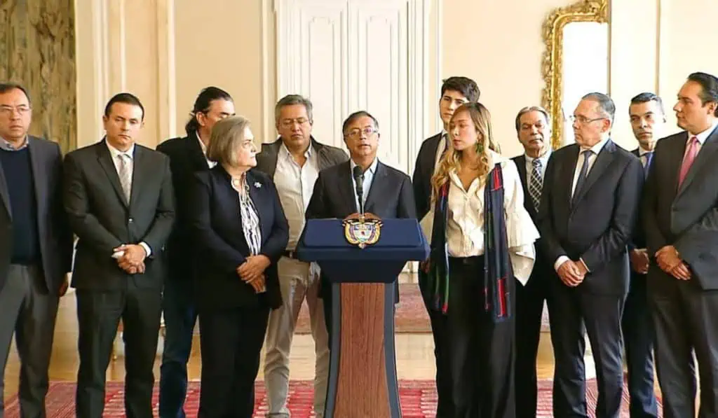 Ahora | Petro confirma dos importantes cambios para la reforma tributaria Ahora | Petro confirma dos importantes cambios para la reforma tributaria