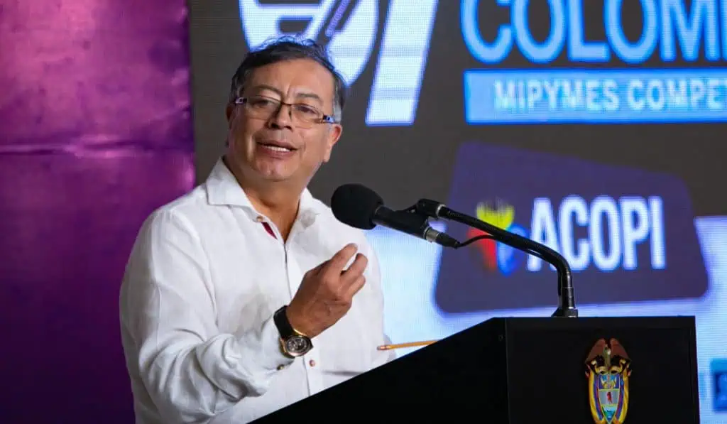 Reforma tributaria: esto tendría que pagar cada colombiano por su pensión Reforma tributaria: esto tendría que pagar cada colombiano por su pensión