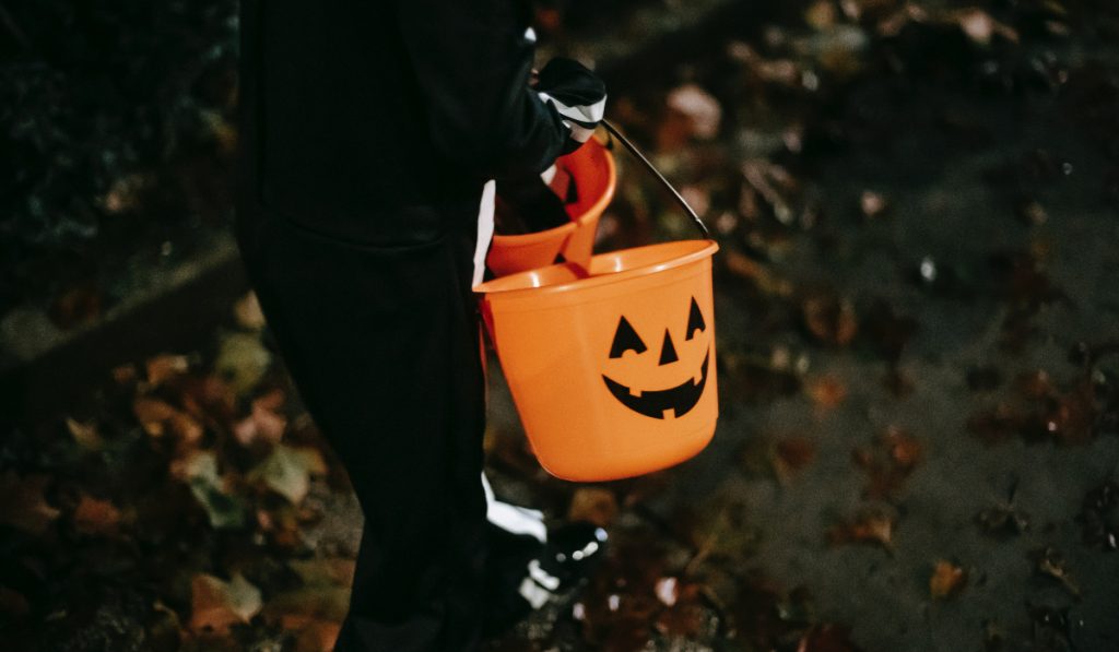 Halloween: ordenan retiro de 13 disfraces en Colombia por posible riesgo de seguridad para los niños