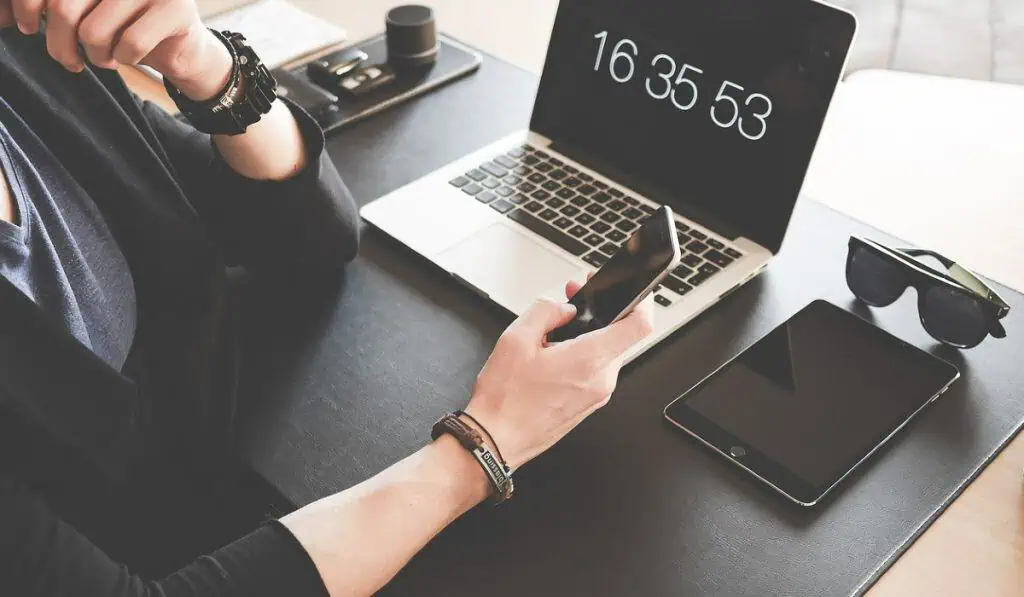 Jornada Laboral Colombia El problema silencioso que le está quitando horas de trabajo cada semana