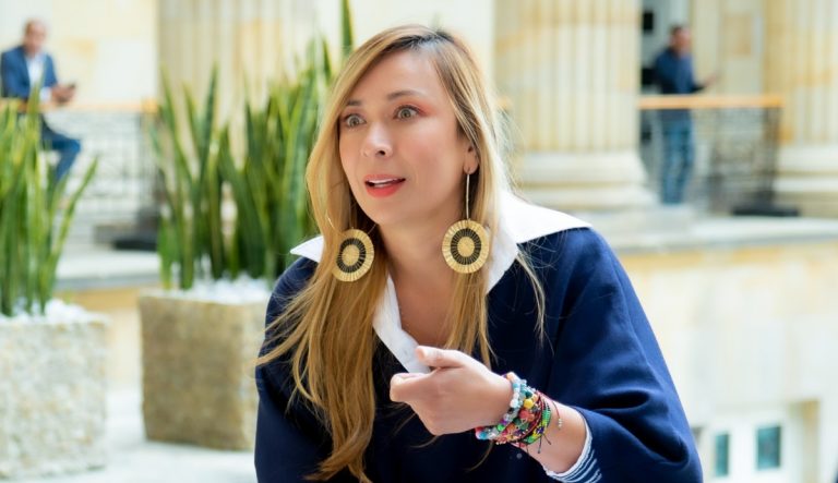 Katherine Miranda lideró proyecto de divorcio en Colombia