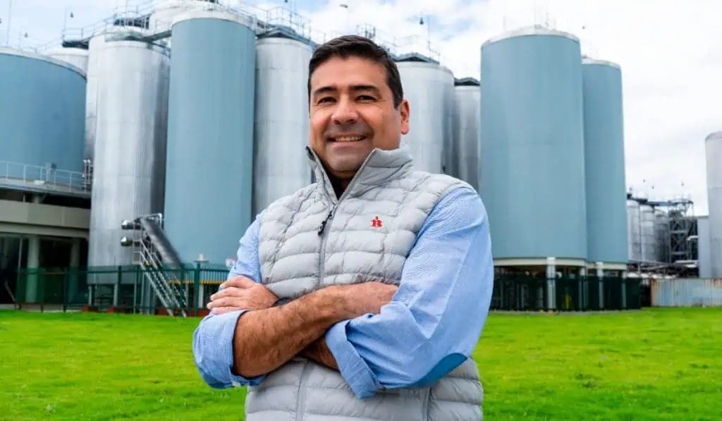 Bavaria recibe reconocimiento por su liderazgo en inversión social y ambiental Sergio Rincón, presidente de Bavaria
