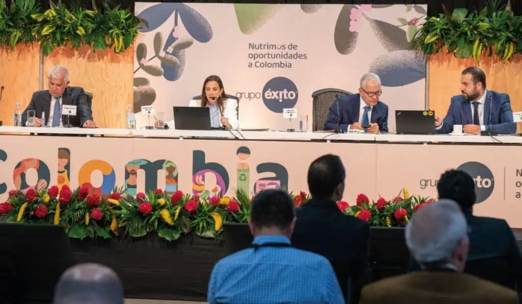 Asamblea de Grupo Éxito aprobó ‘split’ de acciones y nueva Junta Directiva 2022-2024 Asamblea de Grupo Éxito aprobó ‘split’ de acciones y nueva Junta Directiva 2022-2024