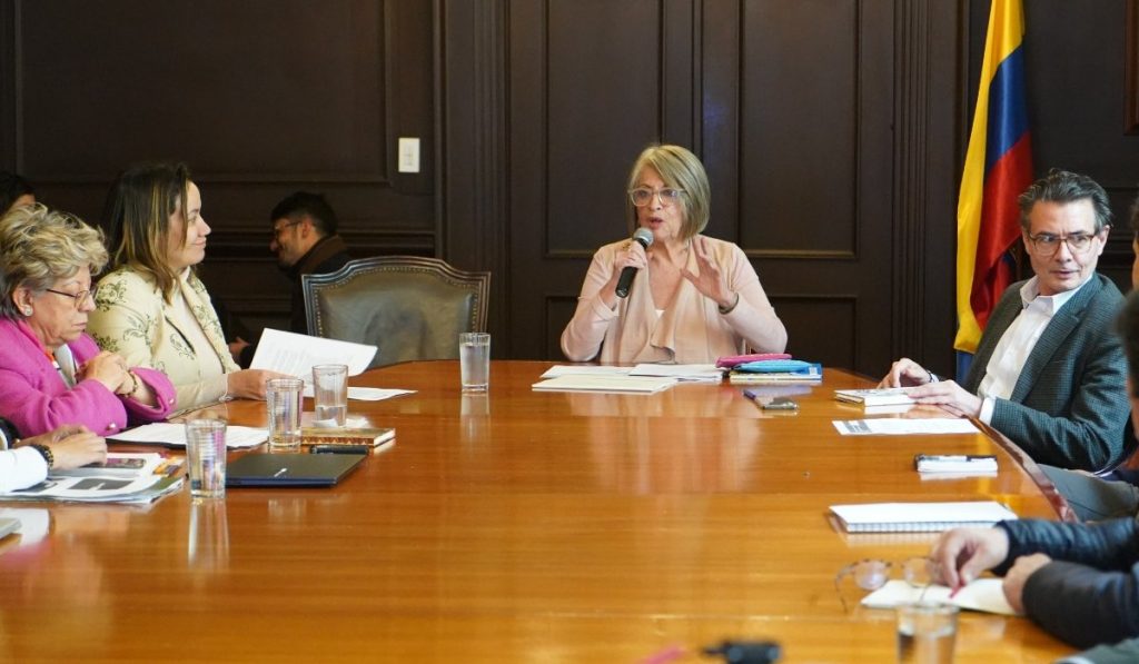 Gobierno Petro ve “imposible” comprar tres millones de hectáreas en cuatro años