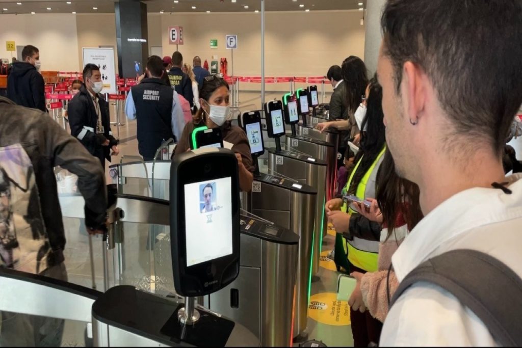 Colombia: avanza plan piloto de biometría facial en el Aeropuerto El Dorado