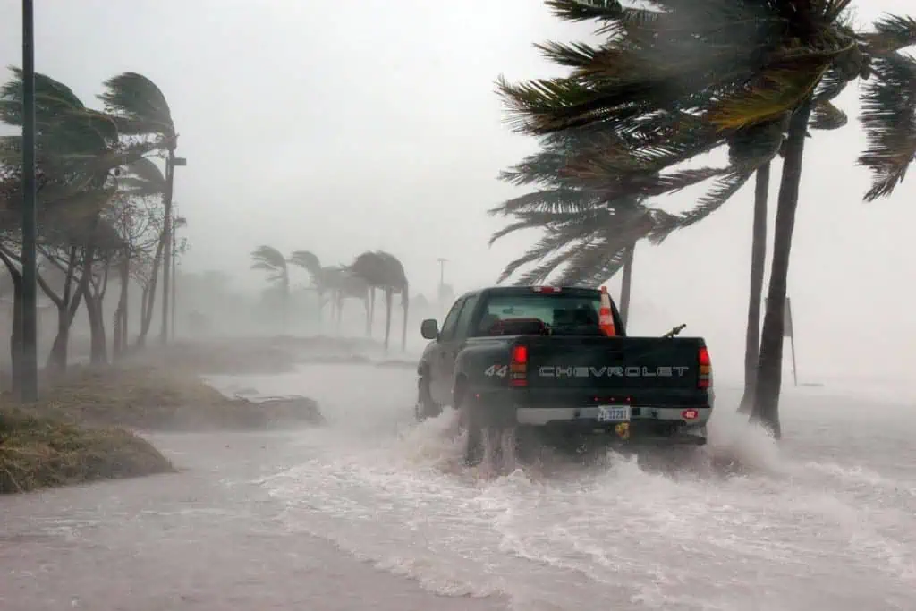 Huracán Beryl se acerca a la costa de Texas: Se espera que toque tierra como categoría 1 huracán Melissa