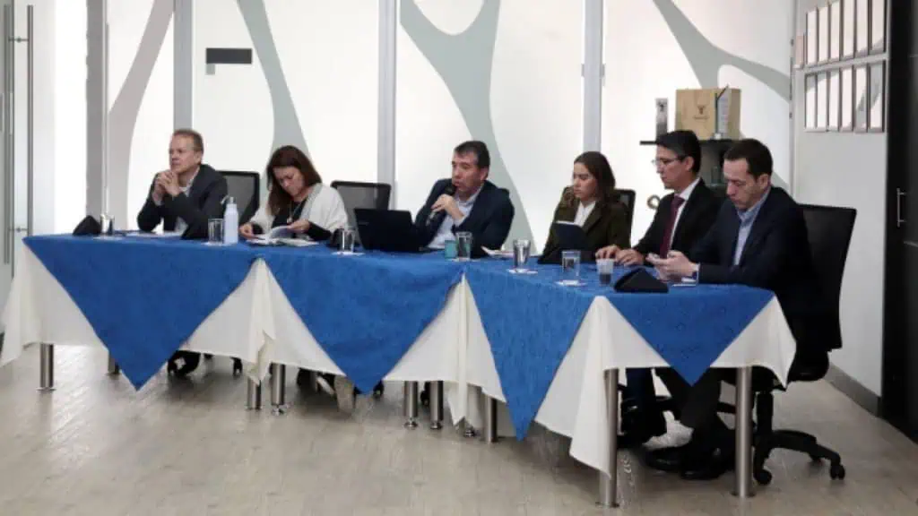 Banco de la República, DANE y CREG buscan nuevo indicador para regular tarifas de energía Banco de la República, DANE y CREG buscan nuevo indicador para regular tarifas de energía