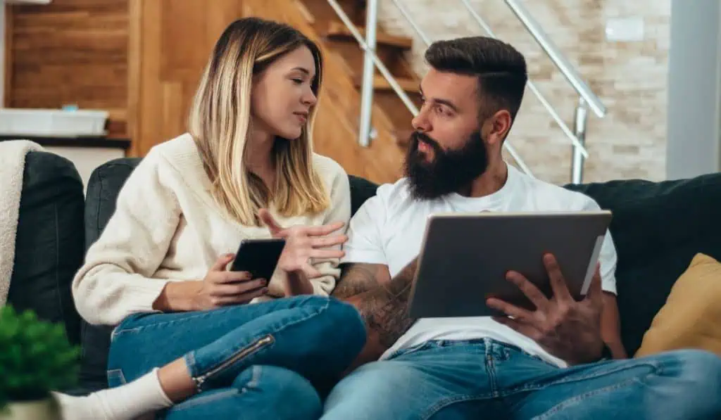 ¿Es oportuno para los jóvenes empezar a ahorrar en tiempo de inflación? Manejo de dinero en pareja.