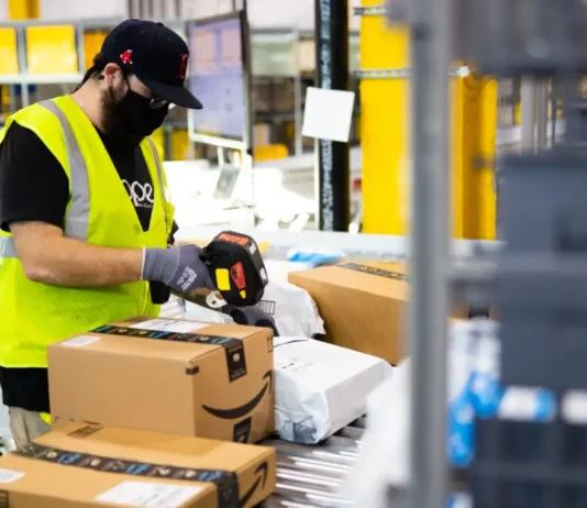 Amazon destruyó seis millones de productos falsificados en 2022