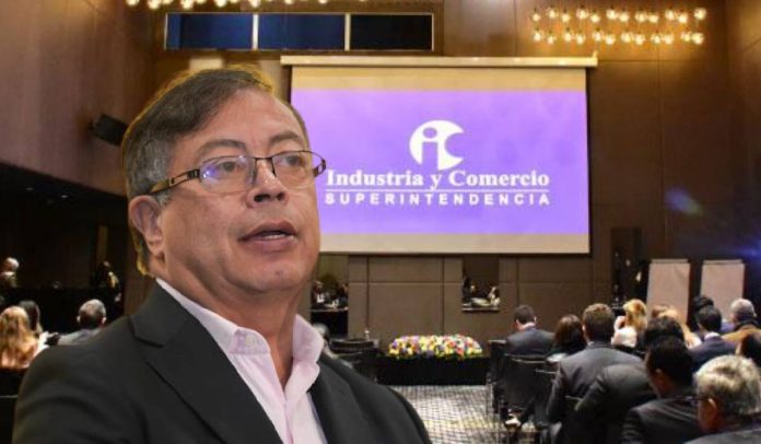 Gustavo Petro y Superintendencia de Industria y Comercio (SIC)