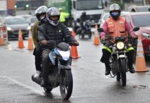 SOAT para motos, taxis y microbuses en Colombia