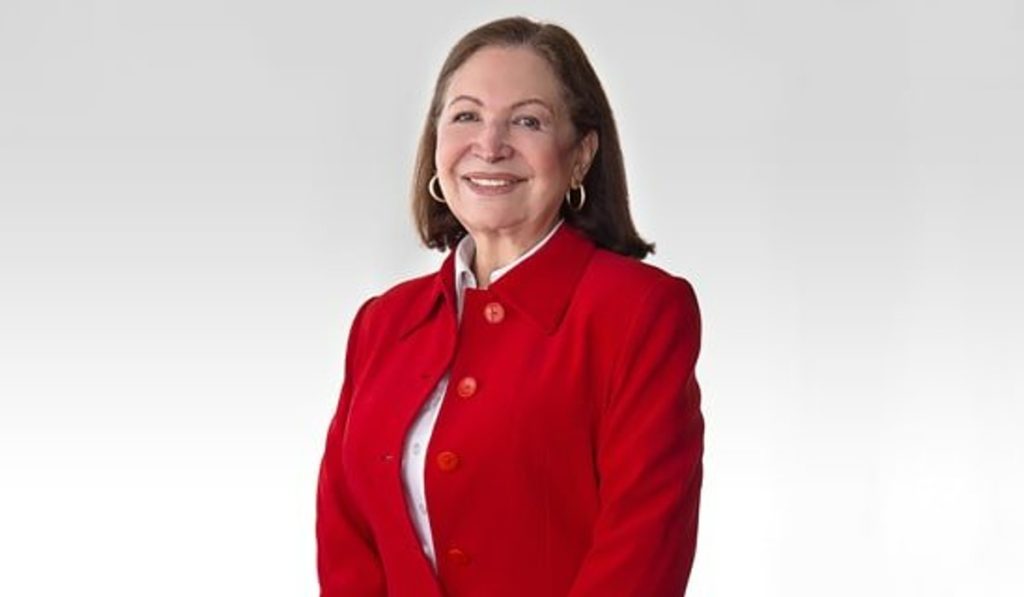 Leonor Melo de Velasco deja la Presidencia de Banco Mundo Mujer