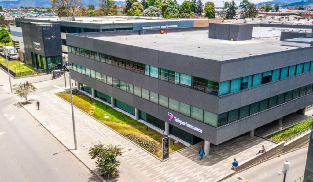 Investigación contra Teleperformance en Colombia provoca caída de más del 30 % de la acción en Francia