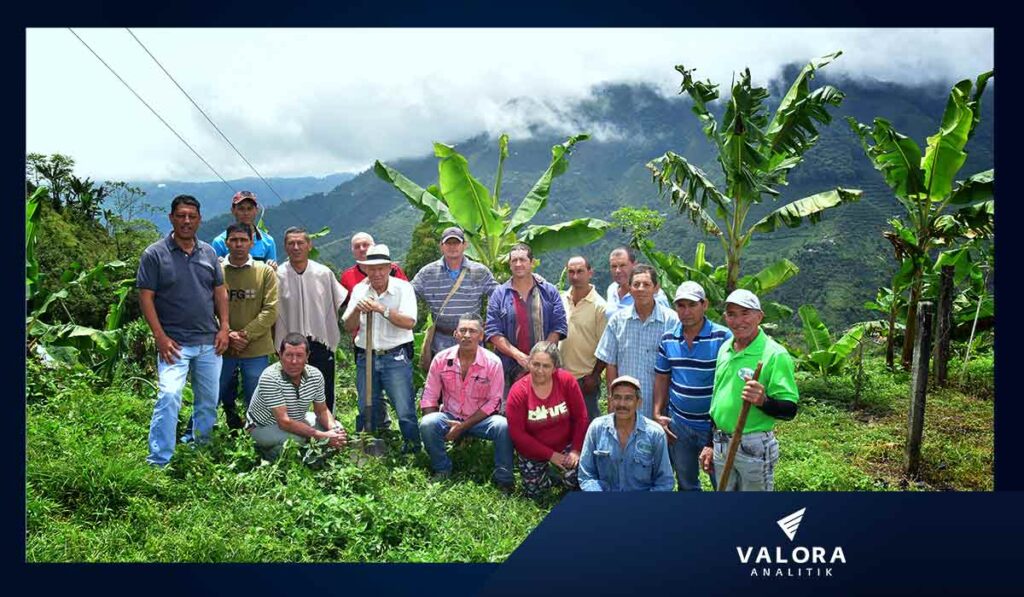 Agricultores fincas Valle del Cauca. Imagen: Cortesía Valle Agro