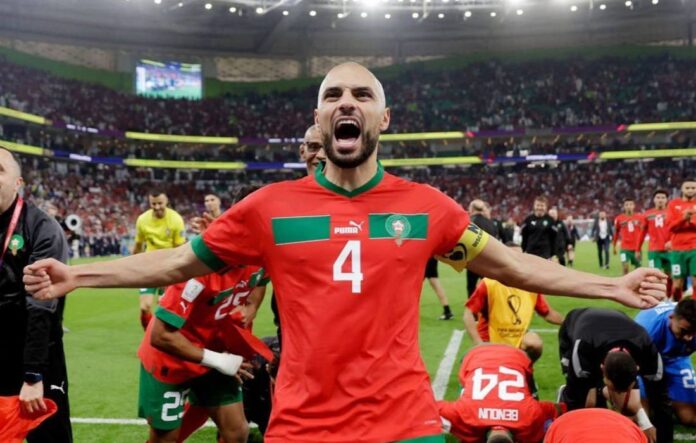 Sofyan Amnrabat, jugador de Marruecos en el Mundial de Qatar 2022. Foto: tomada de @sofyanamrabat, en Instagram, cuenta oficial del jugador.