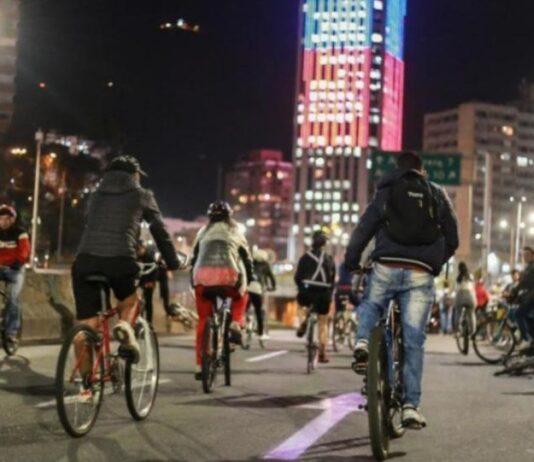 La ciclovía nocturna contará con 11 rutas especiales en Bogotá.