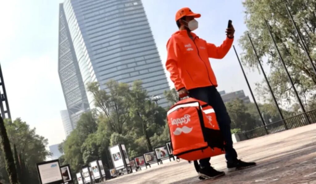 Las medidas en la reforma pensional involucran a trabajadores de aplicaciones como Rappi. Foto: cortesía Rappi